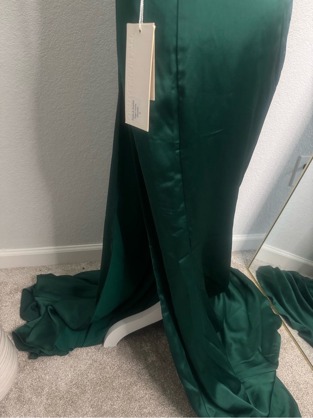 Elegant Deep Emerald Green Satin Gown with slit - Picture 4 of 9